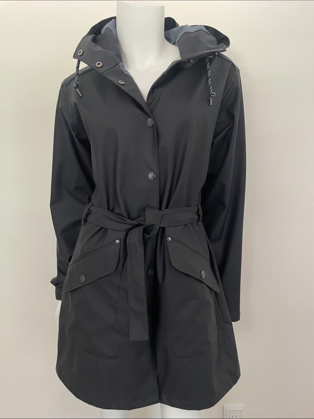 EUC Helly Hansen Black Hooded Trench Rain Coat